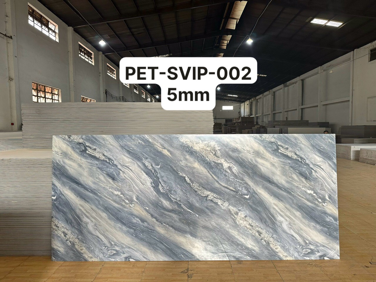 tấm ốp than tre pet 002
