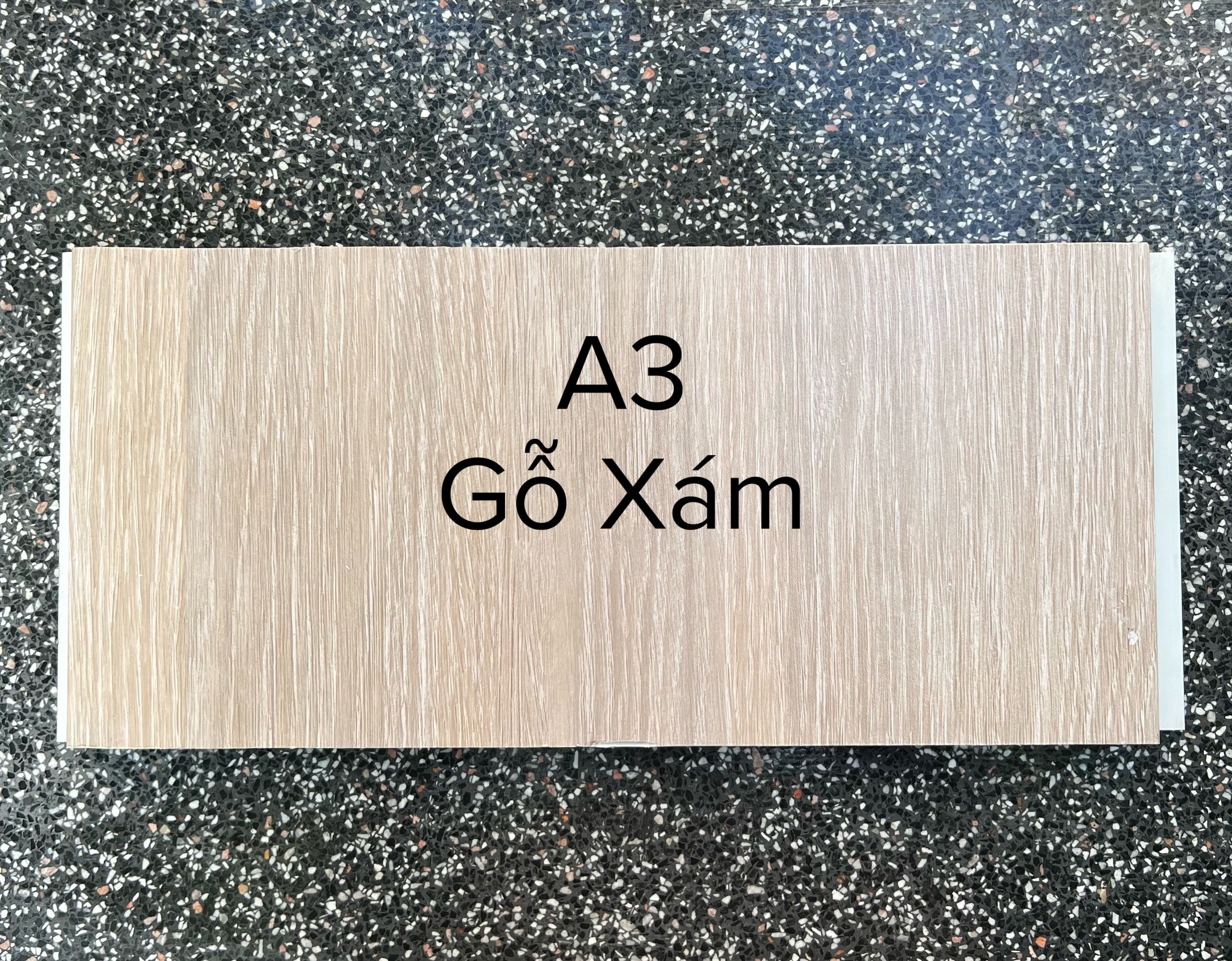 cốt trắng gỗ xám